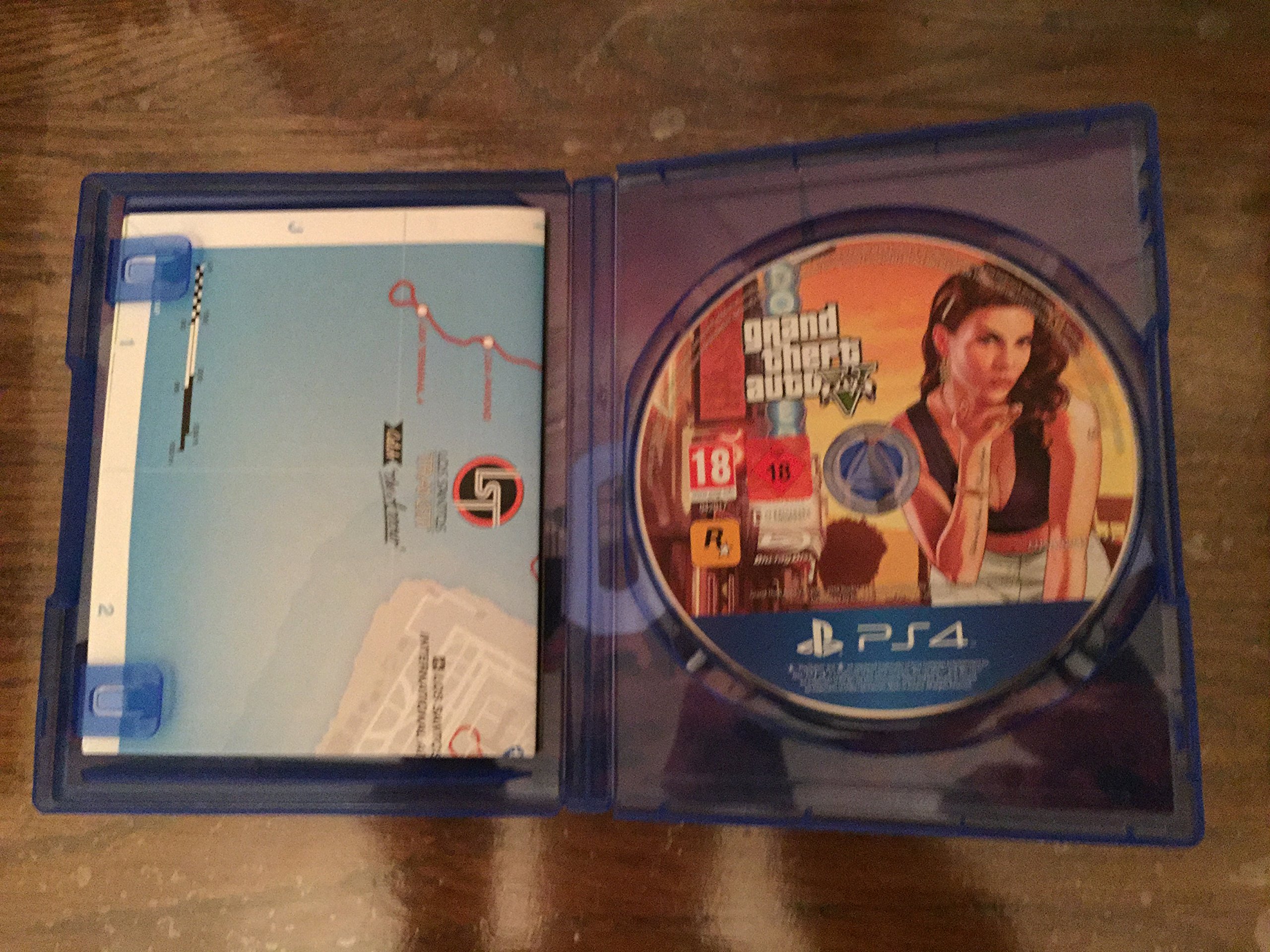 Sony PS4 Console with Grand Theft Auto V (PS4) : Amazon.co.uk: PC